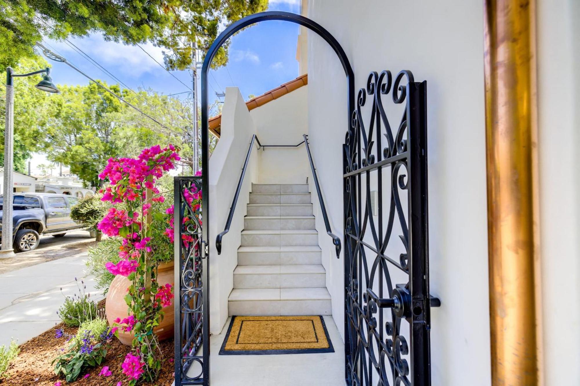Casa De La Vina - Boutique Apartments In Downtown Santa Bárbara Exterior foto